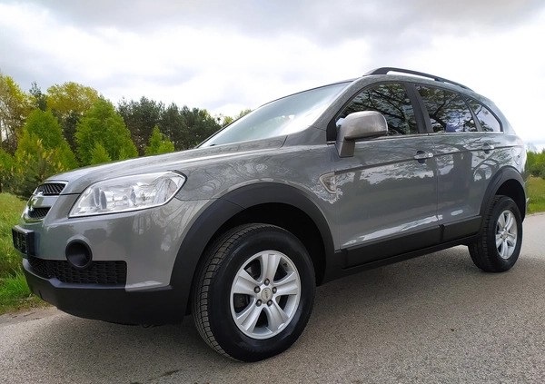 Chevrolet Captiva cena 29900 przebieg: 140000, rok produkcji 2011 z Tarnów małe 232